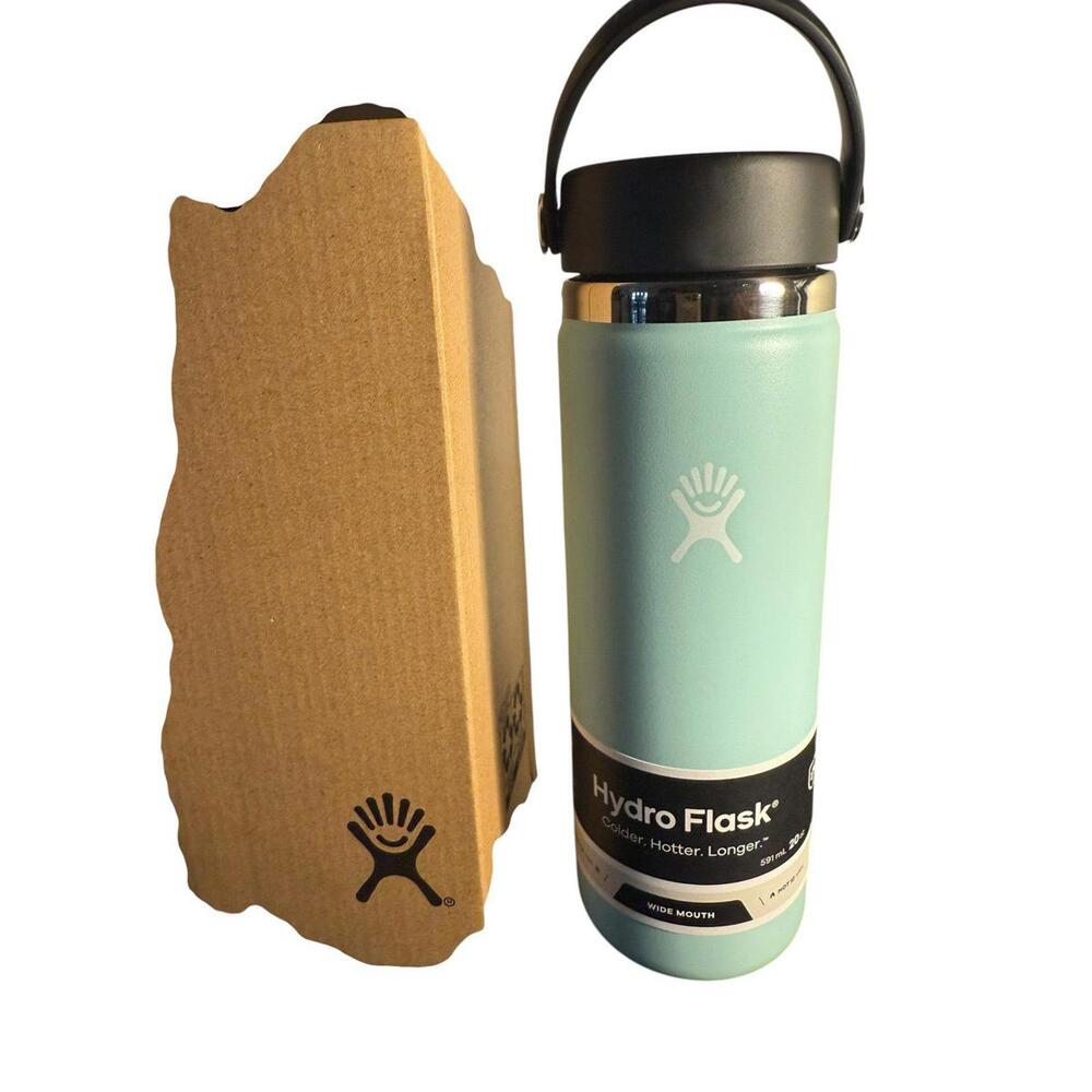 Hydro Flask 20oz sea green color.